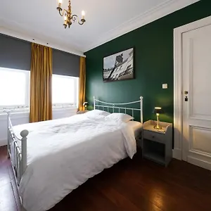 Your In A Bibliophile Mansion Accommodatie bij particulieren